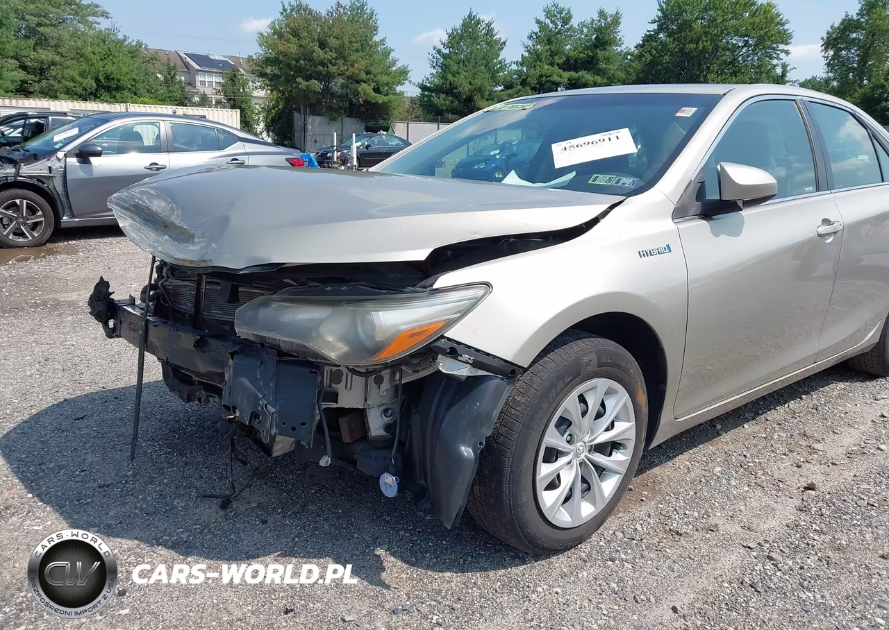 2016 Toyota Camry Hybrid Le VIN:4T1BD1FK9GU186261 - 18