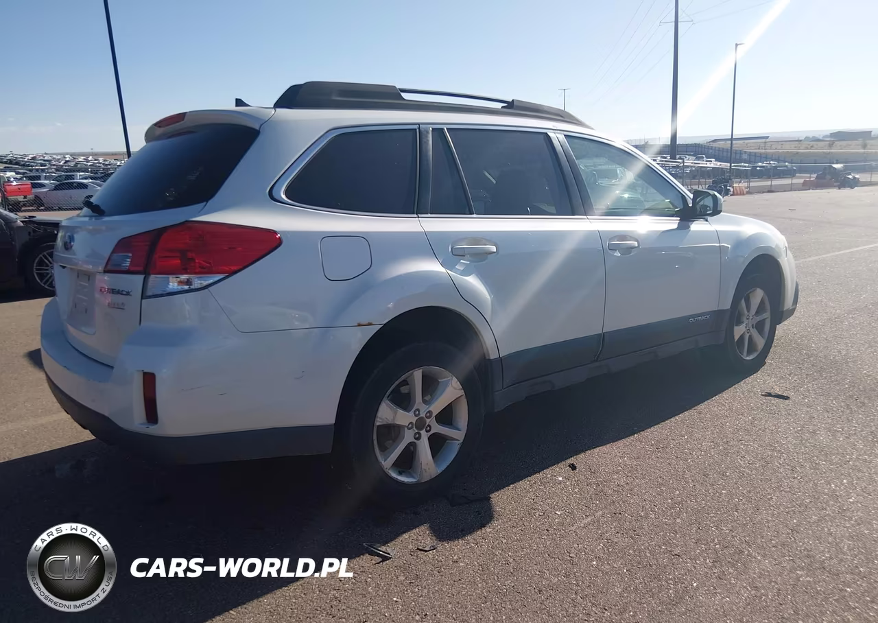 2013 Subaru Outback 2.5I Limited VIN:4S4BRBKC1D3324785 - 4