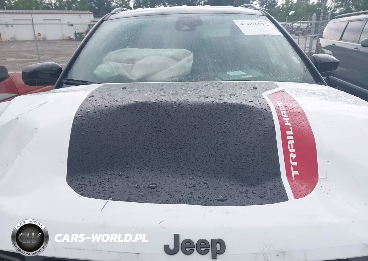 2026 Jeep Compass Trailhawk VIN:3C4NJDDN1TT186316 - 10