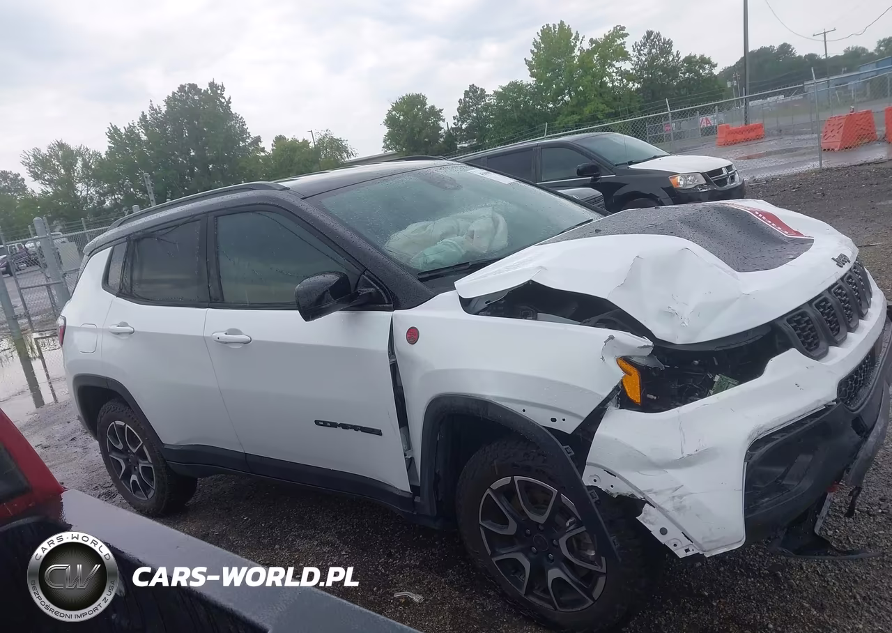 2026 Jeep Compass Trailhawk VIN:3C4NJDDN1TT186316 - 13