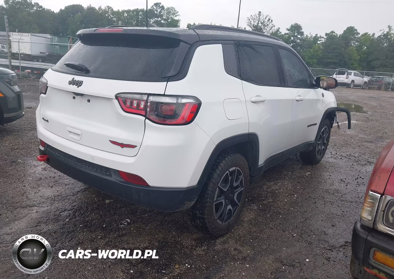 2026 Jeep Compass Trailhawk VIN:3C4NJDDN1TT186316 - 4