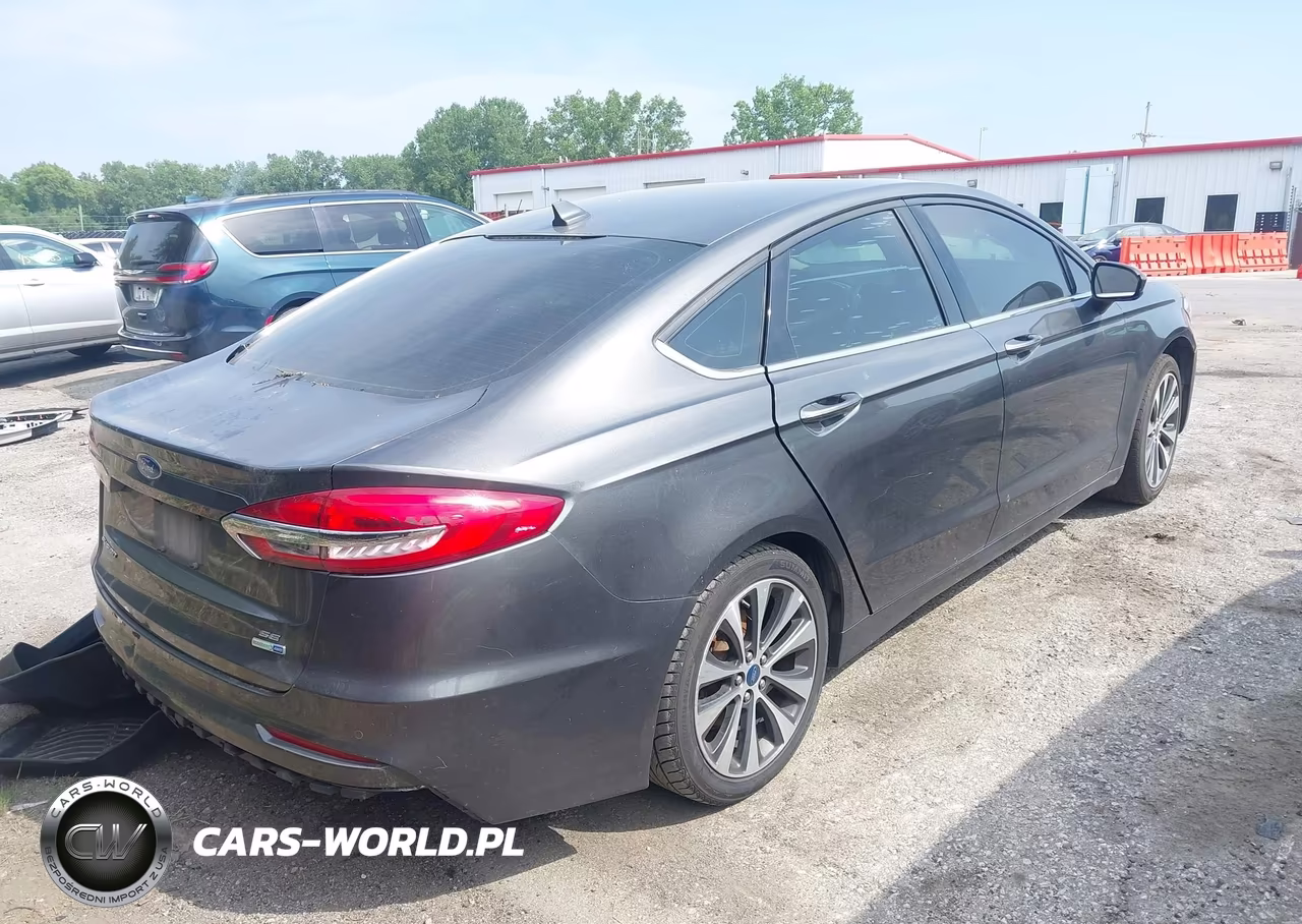 2019 Ford Fusion Se VIN:3FA6P0T99KR223968 - 4