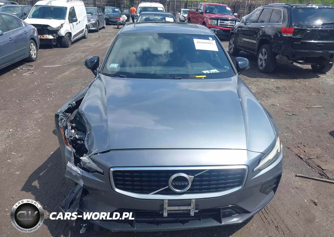 2020 Volvo S60 T6 R-Design VIN:7JRA22TM0LG030167 - 12