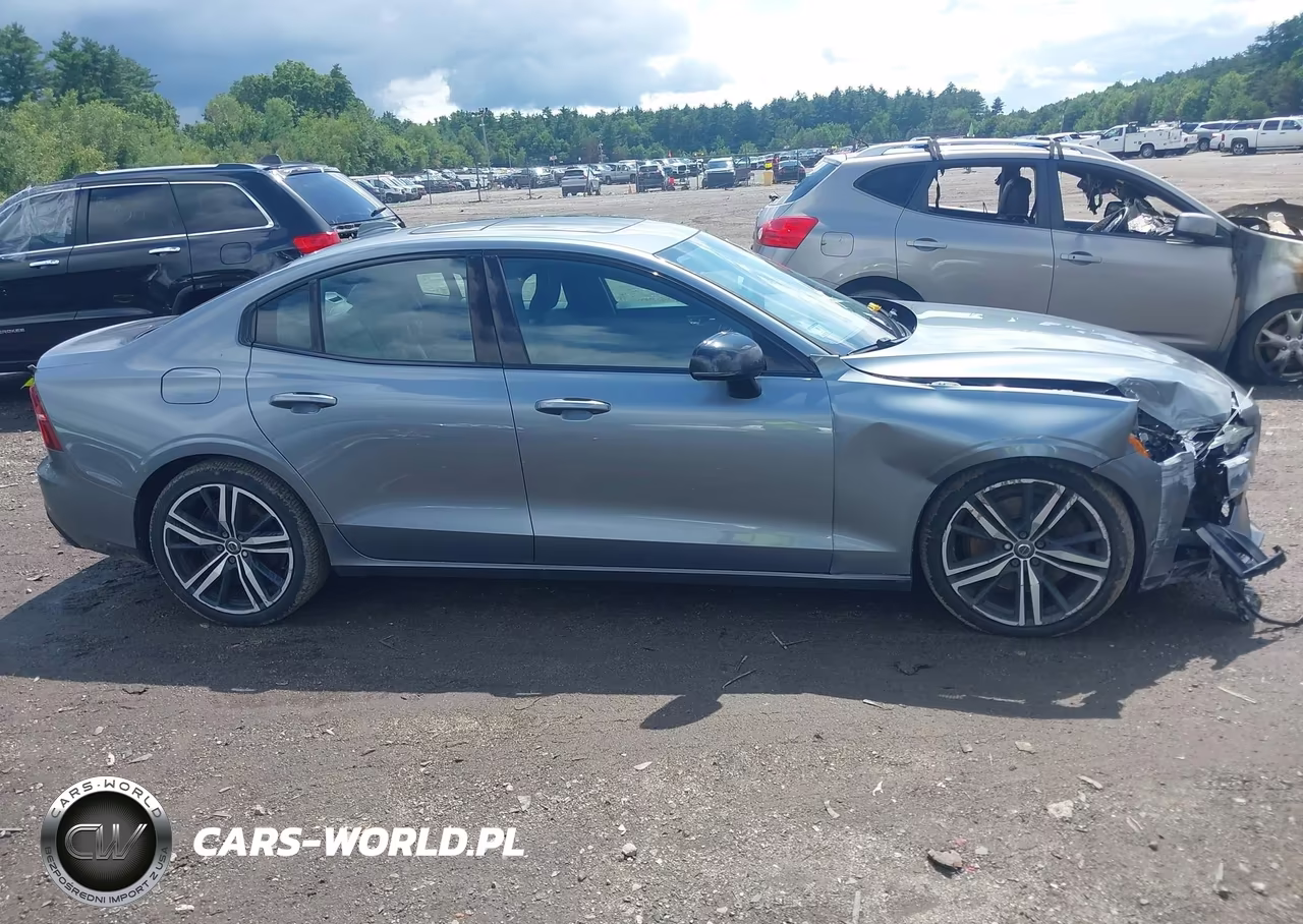 2020 Volvo S60 T6 R-Design VIN:7JRA22TM0LG030167 - 13