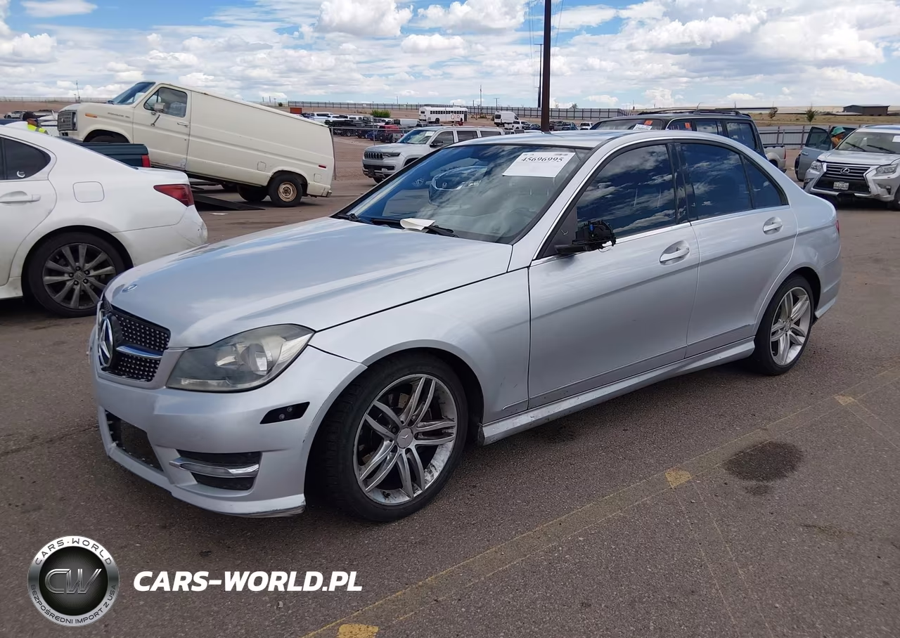 2012 Mercedes-Benz C 300 Sport 4Matic VIN:WDDGF8BB2CF912484 - 2