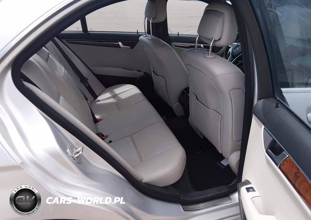 2012 Mercedes-Benz C 300 Sport 4Matic VIN:WDDGF8BB2CF912484 - 8