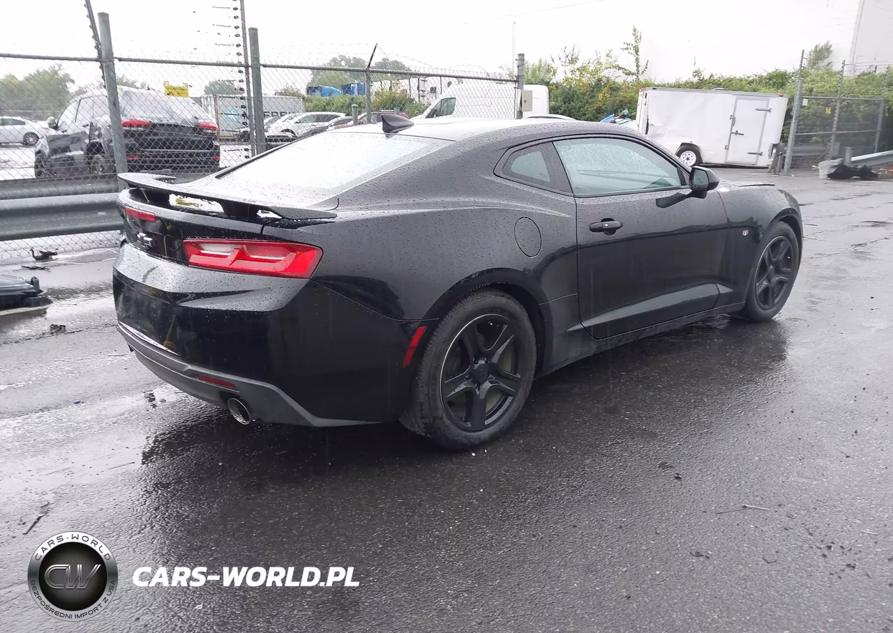 2017 Chevrolet Camaro Lt VIN:1G1FB1RS9H0113979 - 4