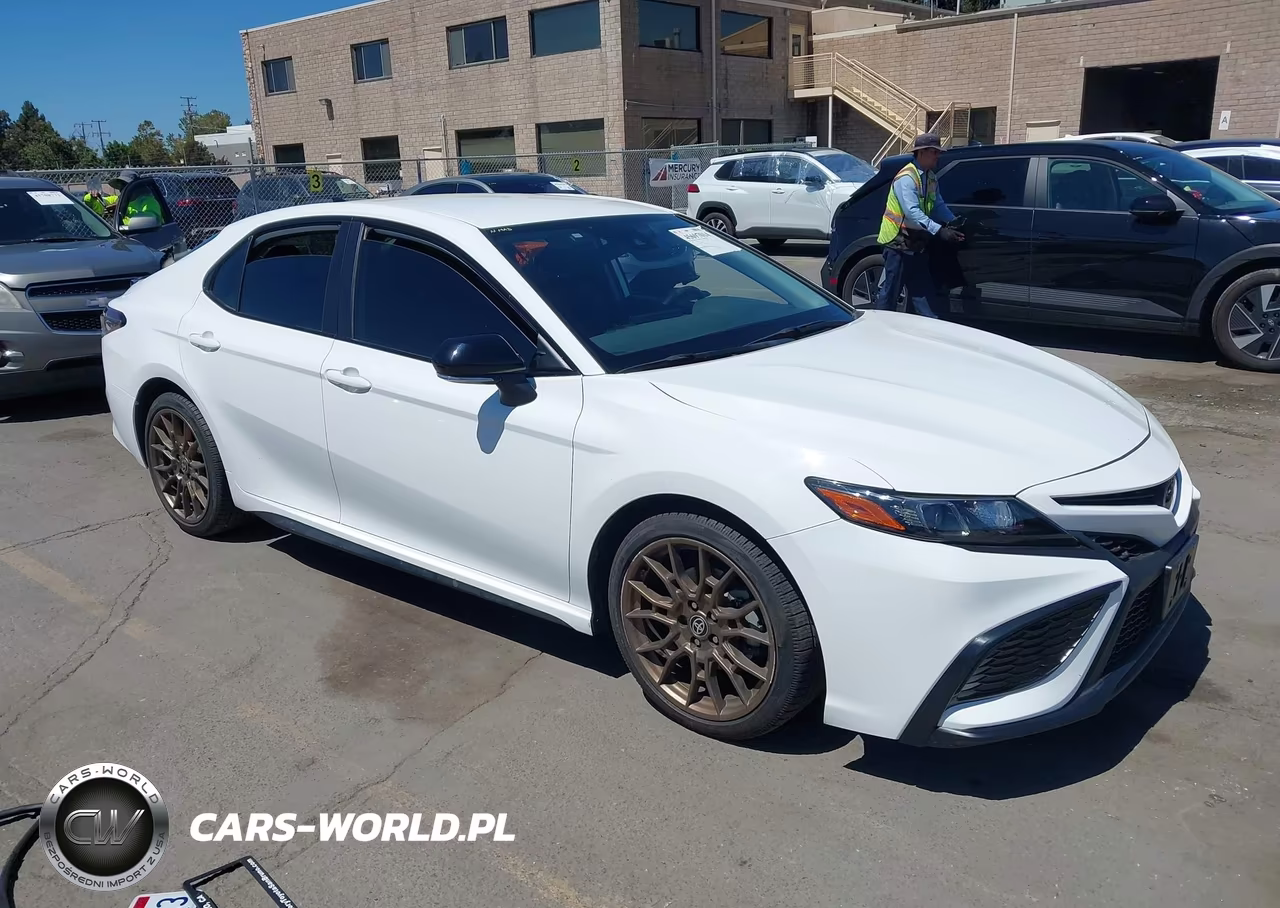 2023 Toyota Camry Se Nightshade Edition – zdjęcie 1 z 17