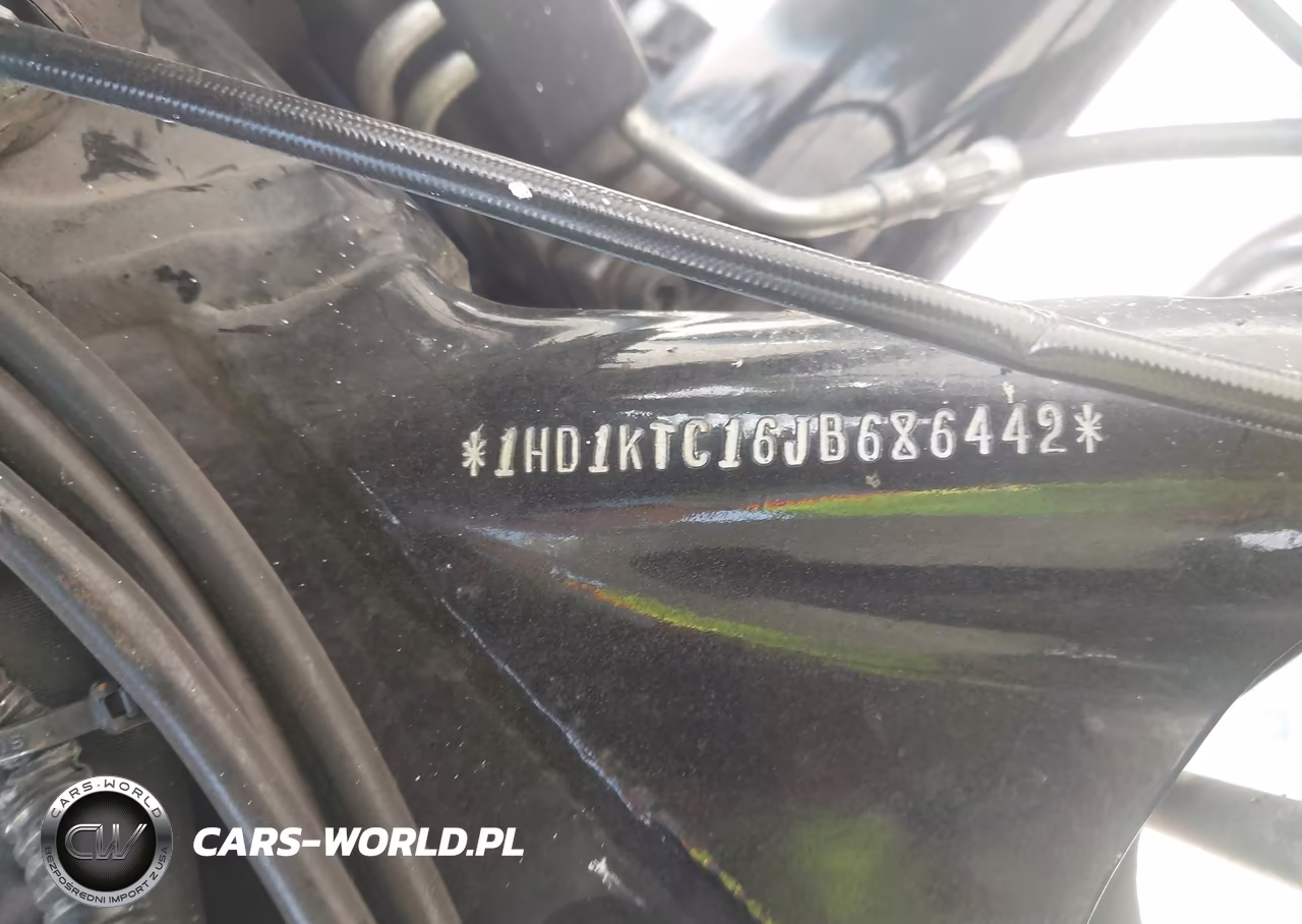 2018 Harley-Davidson Fltrxs Road Glide Special VIN:1HD1KTC16JB686442 - 10