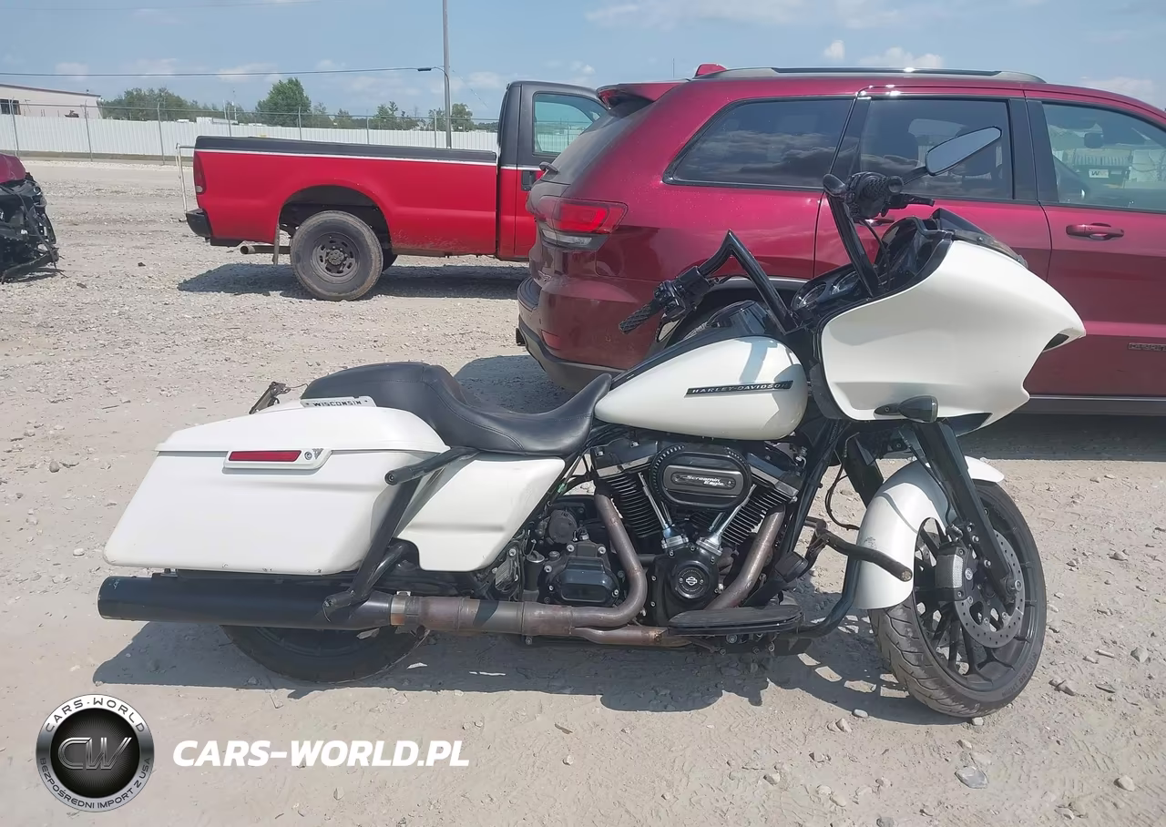 2018 Harley-Davidson Fltrxs Road Glide Special VIN:1HD1KTC16JB686442 - 12