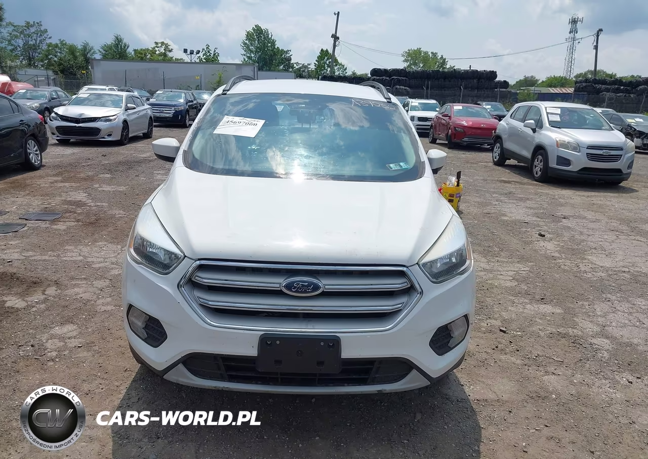 2018 Ford Escape Se VIN:1FMCU9GD5JUA39252 - 12