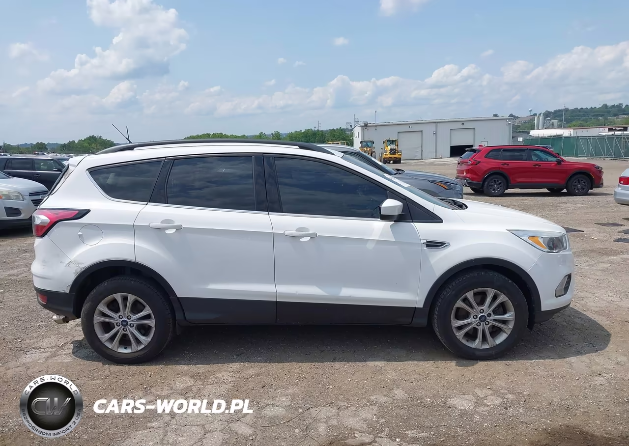 2018 Ford Escape Se VIN:1FMCU9GD5JUA39252 - 13