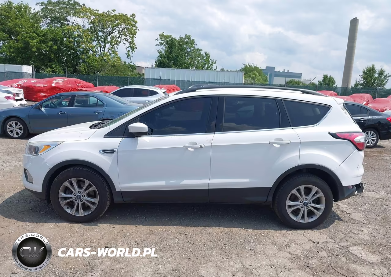 2018 Ford Escape Se VIN:1FMCU9GD5JUA39252 - 14