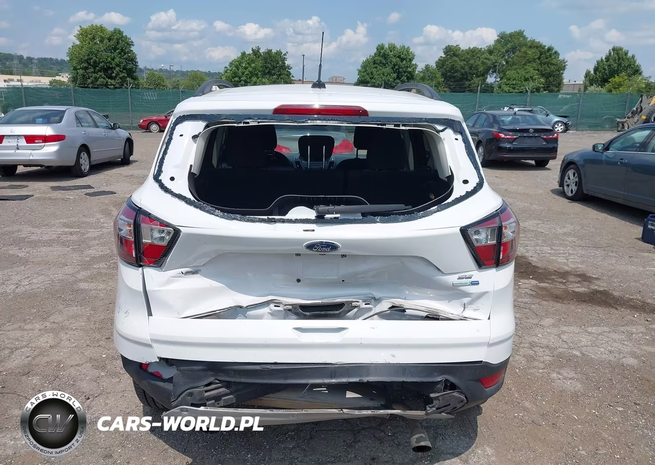 2018 Ford Escape Se VIN:1FMCU9GD5JUA39252 - 16