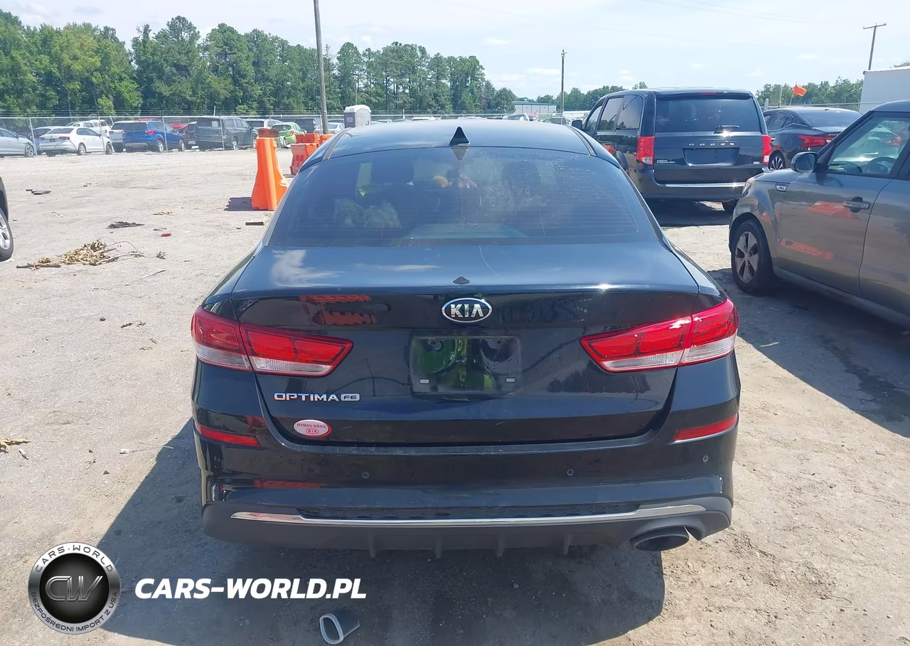 2019 Kia Optima Lx VIN:5XXGT4L36KG376481 - 17