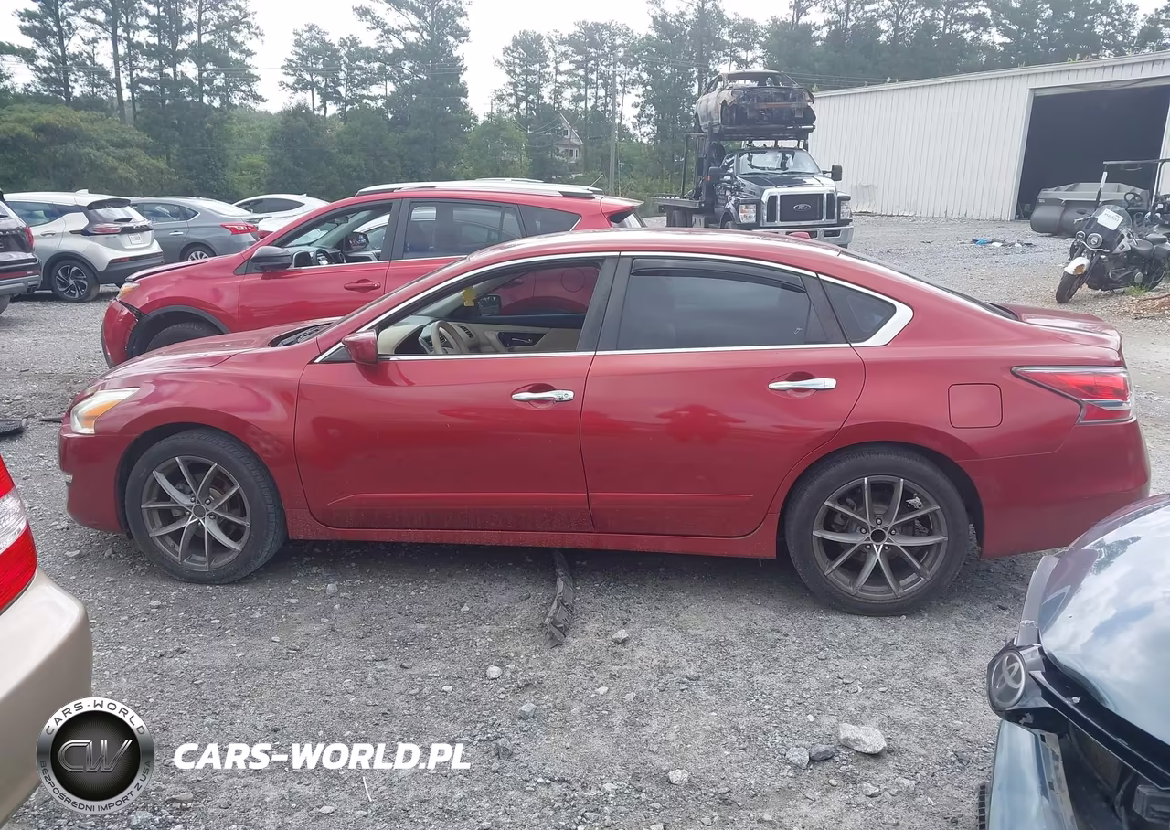2014 Nissan Altima 2.5 S VIN:1N4AL3AP0EC141588 - 14