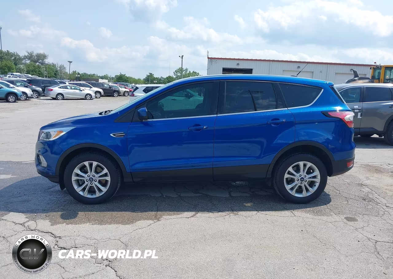 2017 Ford Escape Se VIN:1FMCU9GD5HUE18553 - 14