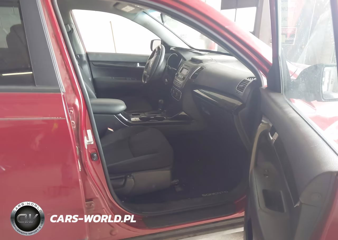 2014 Kia Sorento Lx VIN:5XYKT3A67EG516829 - 5