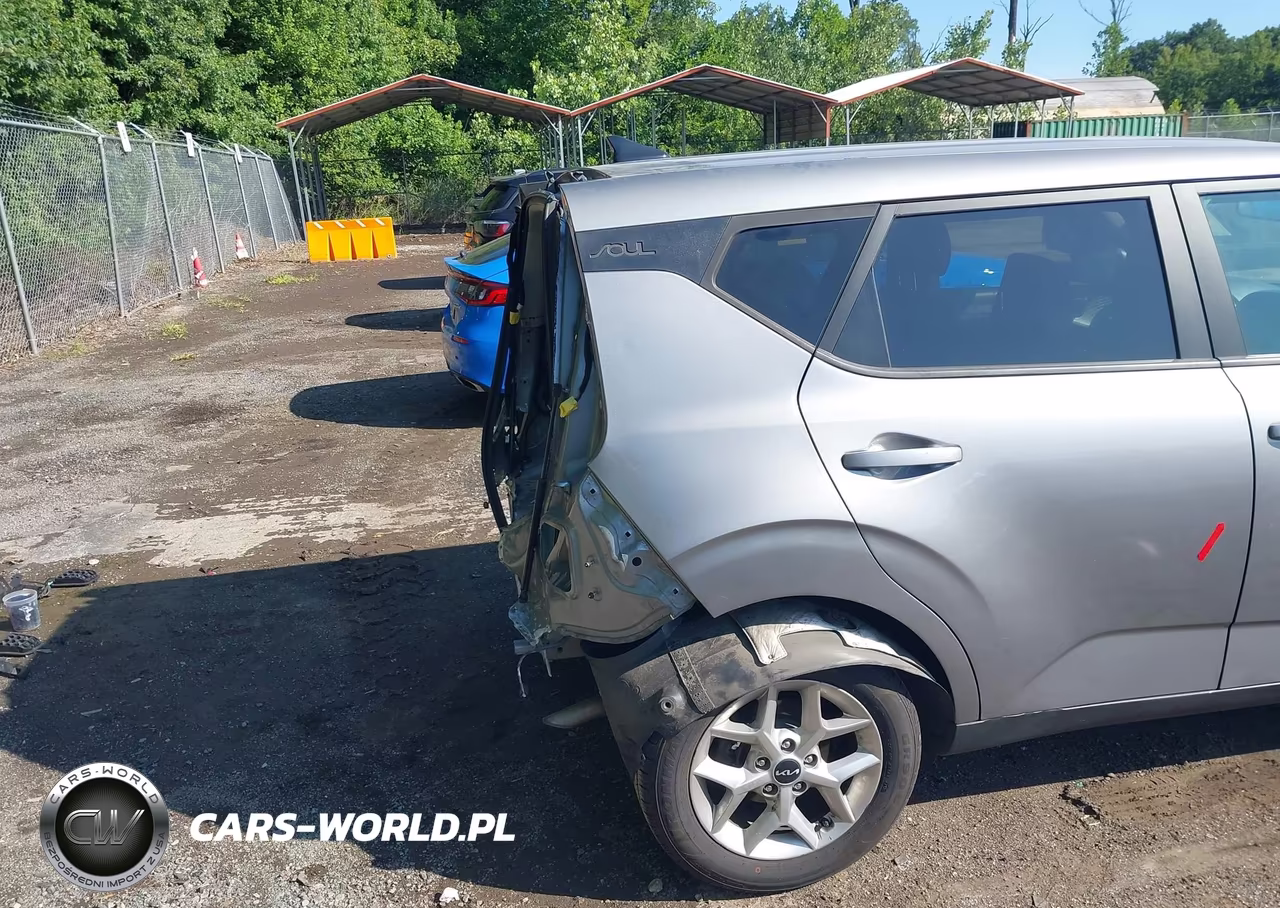 2022 Kia Soul Lx VIN:KNDJ23AU3N7833498 - 18