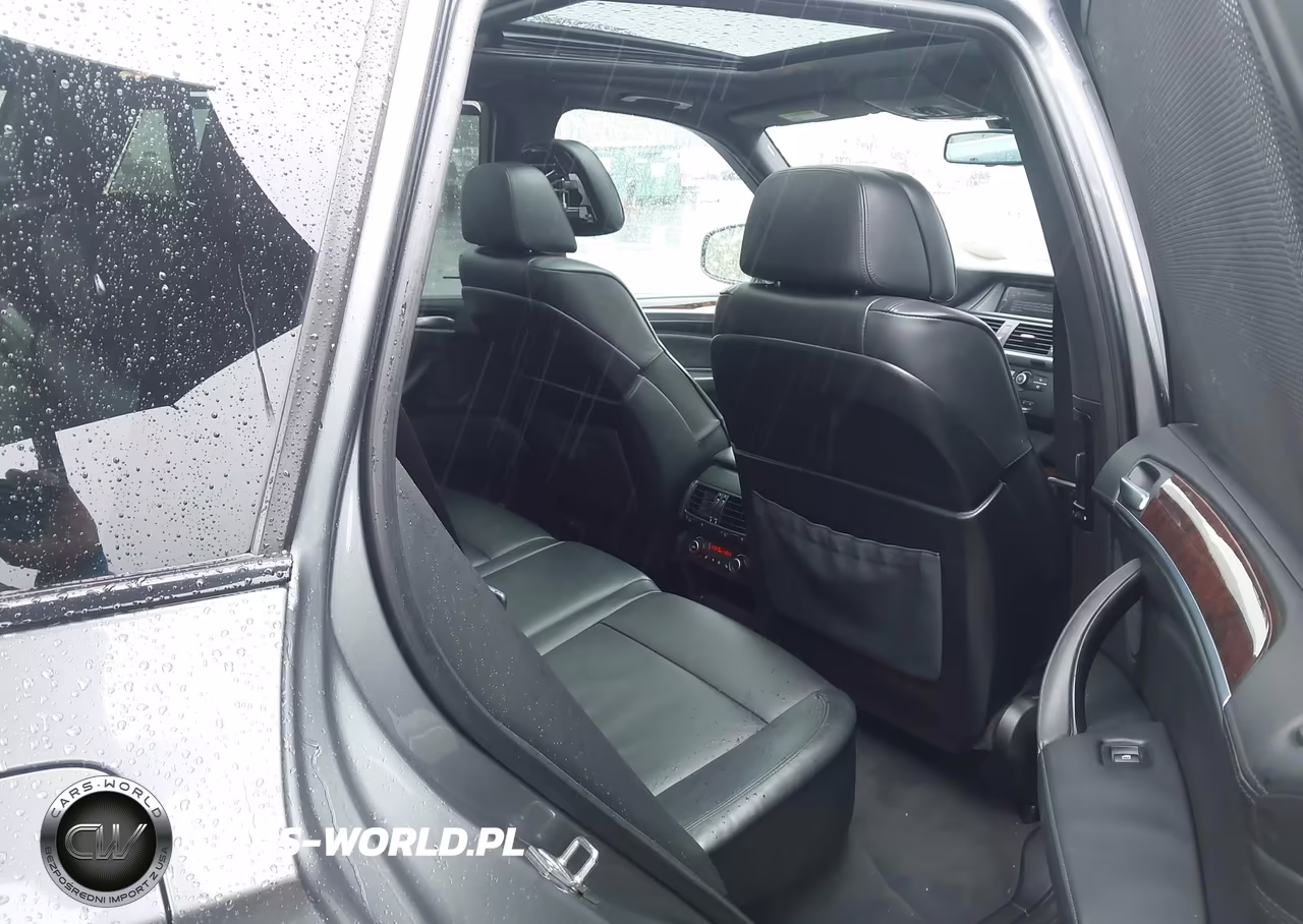 2010 BMW X5 xDrive30I VIN:5UXFE4C53AL384798 - 8