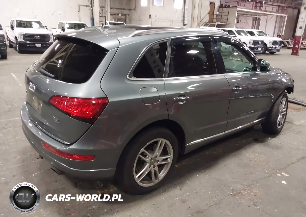 2016 Audi Q5 2.0T Premium VIN:WA1L2AFP3GA079907 - 4