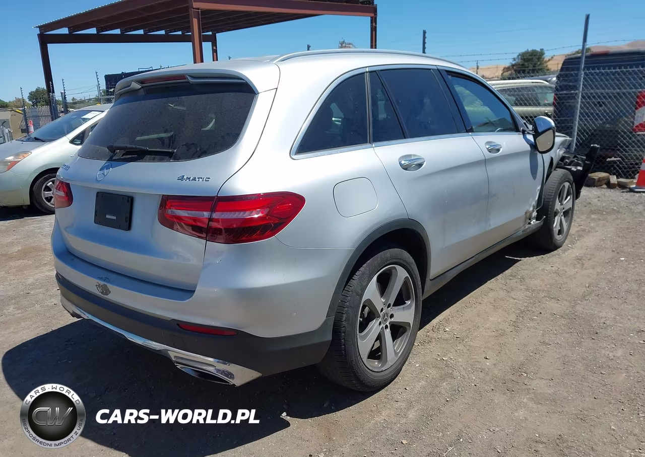 2019 Mercedes-Benz Glc 300 4Matic VIN:WDC0G4KB8KV180040 - 4