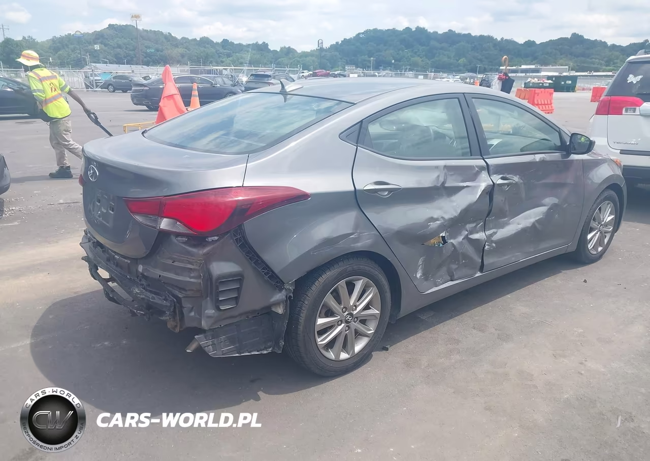 2014 Hyundai Elantra Se VIN:5NPDH4AE5EH525710 - 4