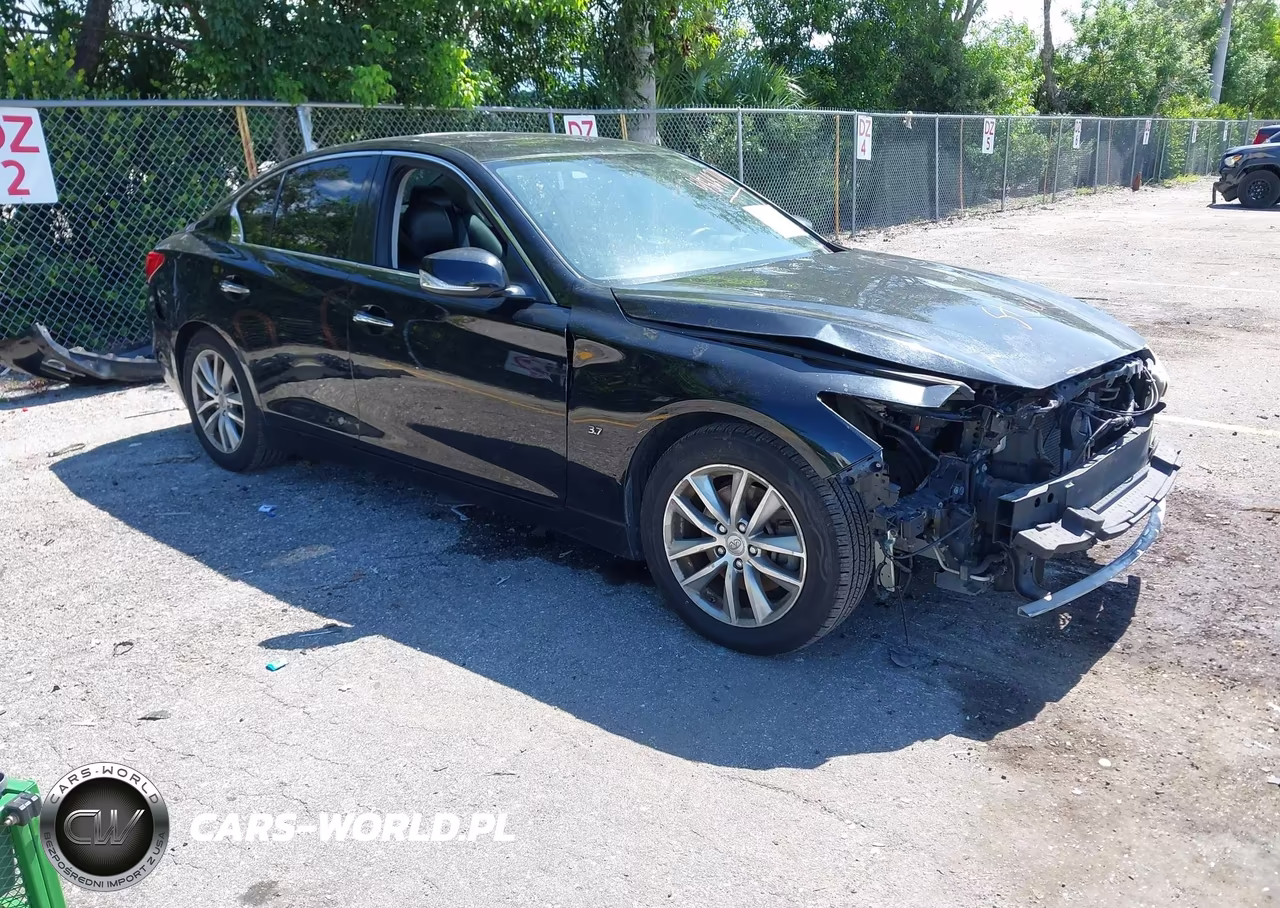 2014 Infiniti Q50 – zdjęcie 1 z 17