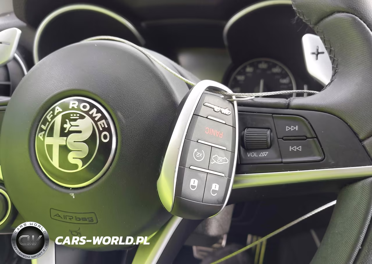 2018 Alfa Romeo Stelvio Sport VIN:ZASFAKPN0J7B64322 - 11