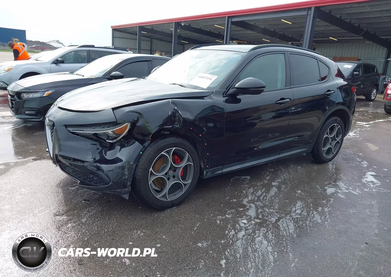 2018 Alfa Romeo Stelvio Sport VIN:ZASFAKPN0J7B64322 - 2