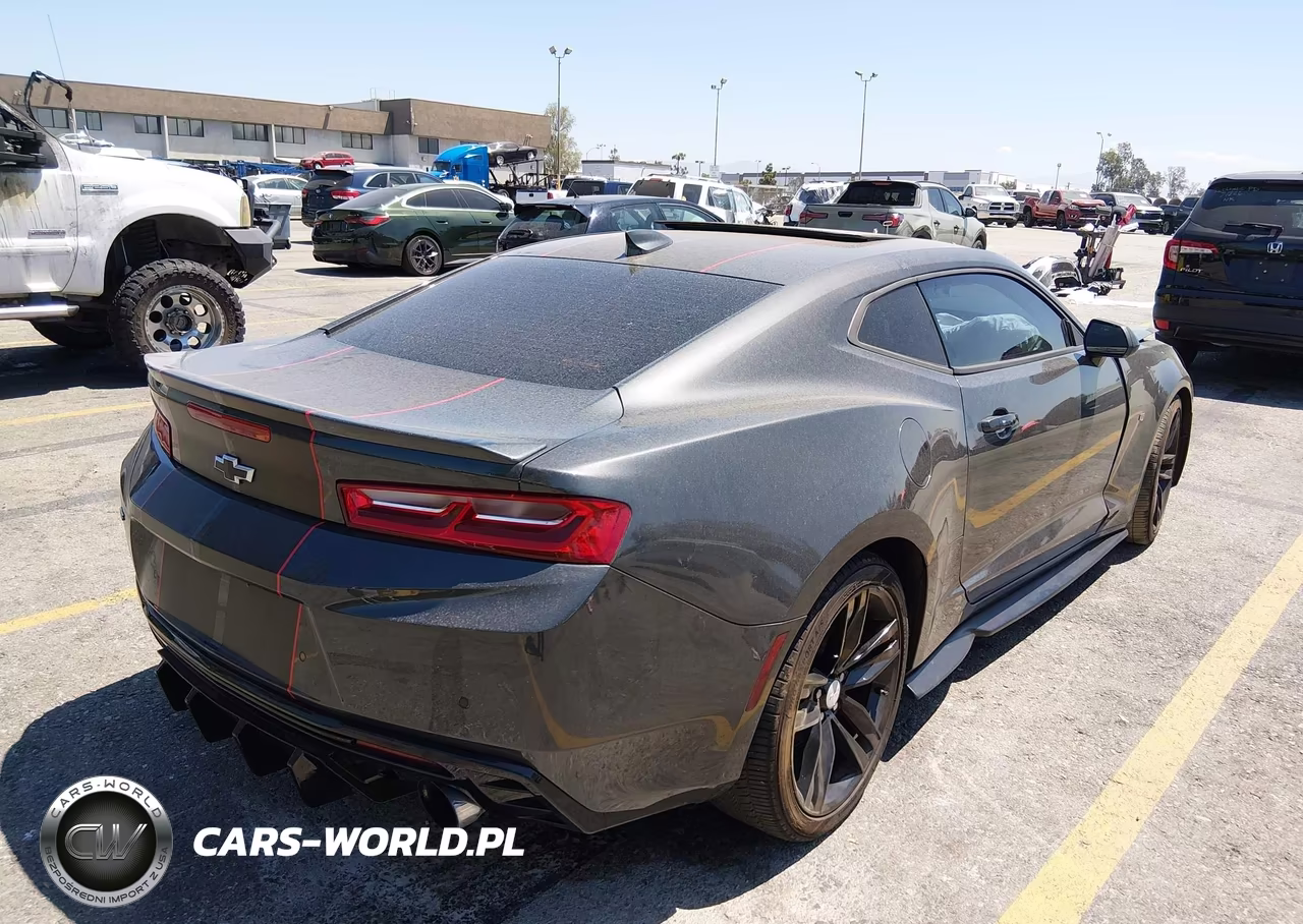 2016 Chevrolet Camaro 2Lt VIN:1G1FD1RS8G0126909 - 4