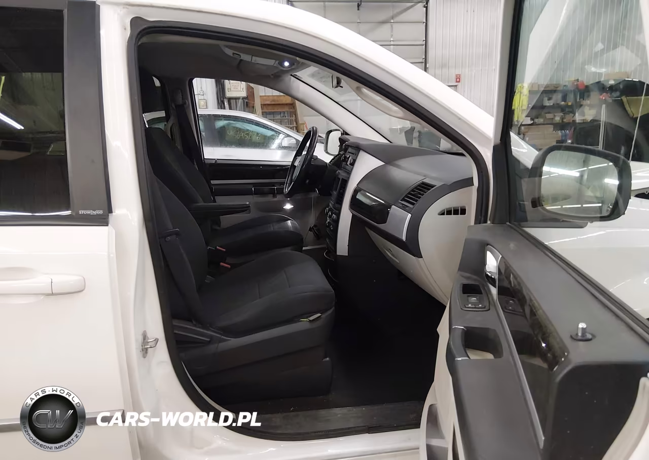 2010 Dodge Grand Caravan Sxt VIN:2D4RN5D18AR483336 - 5