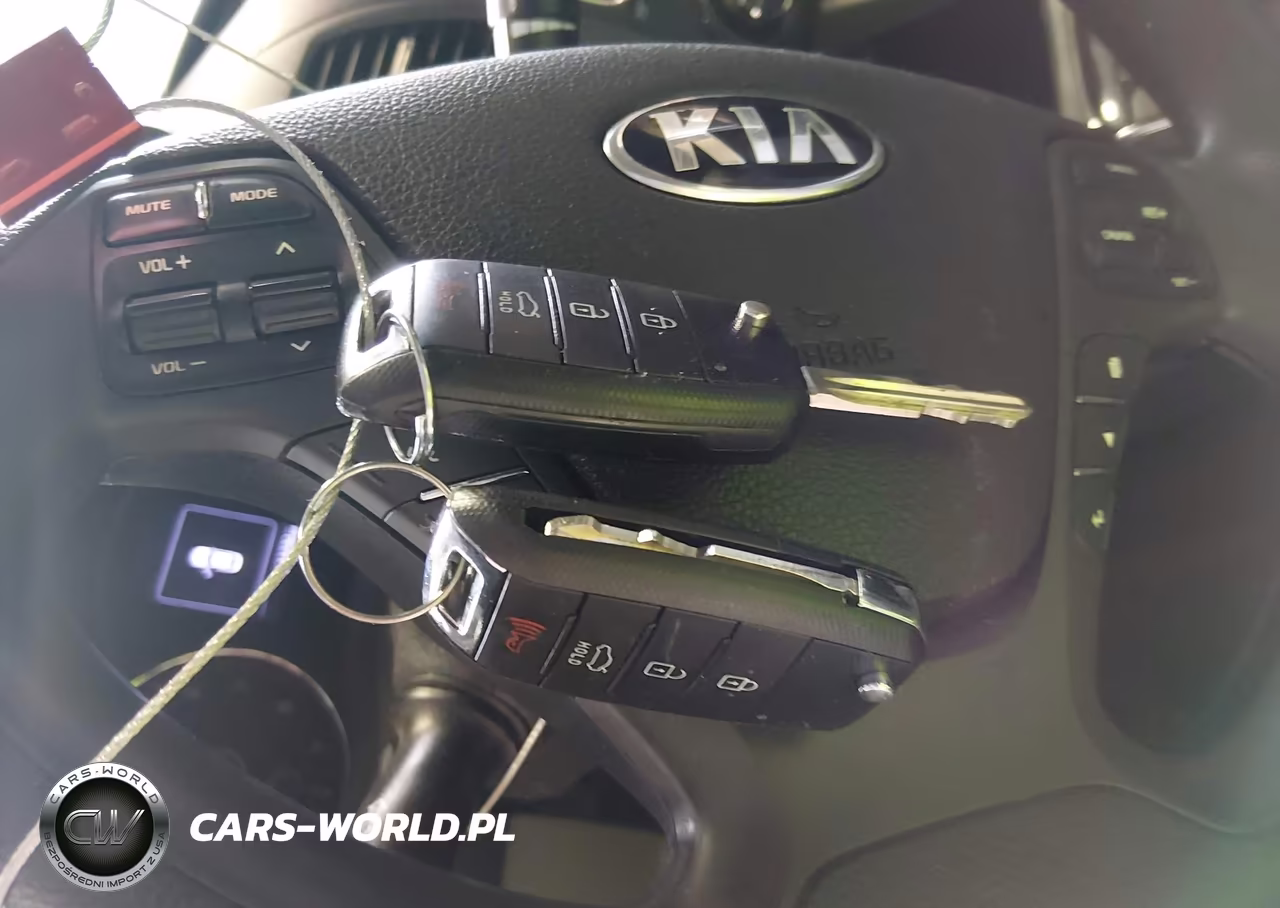 2018 Kia Forte Lx VIN:3KPFL4A74JE261841 - 11