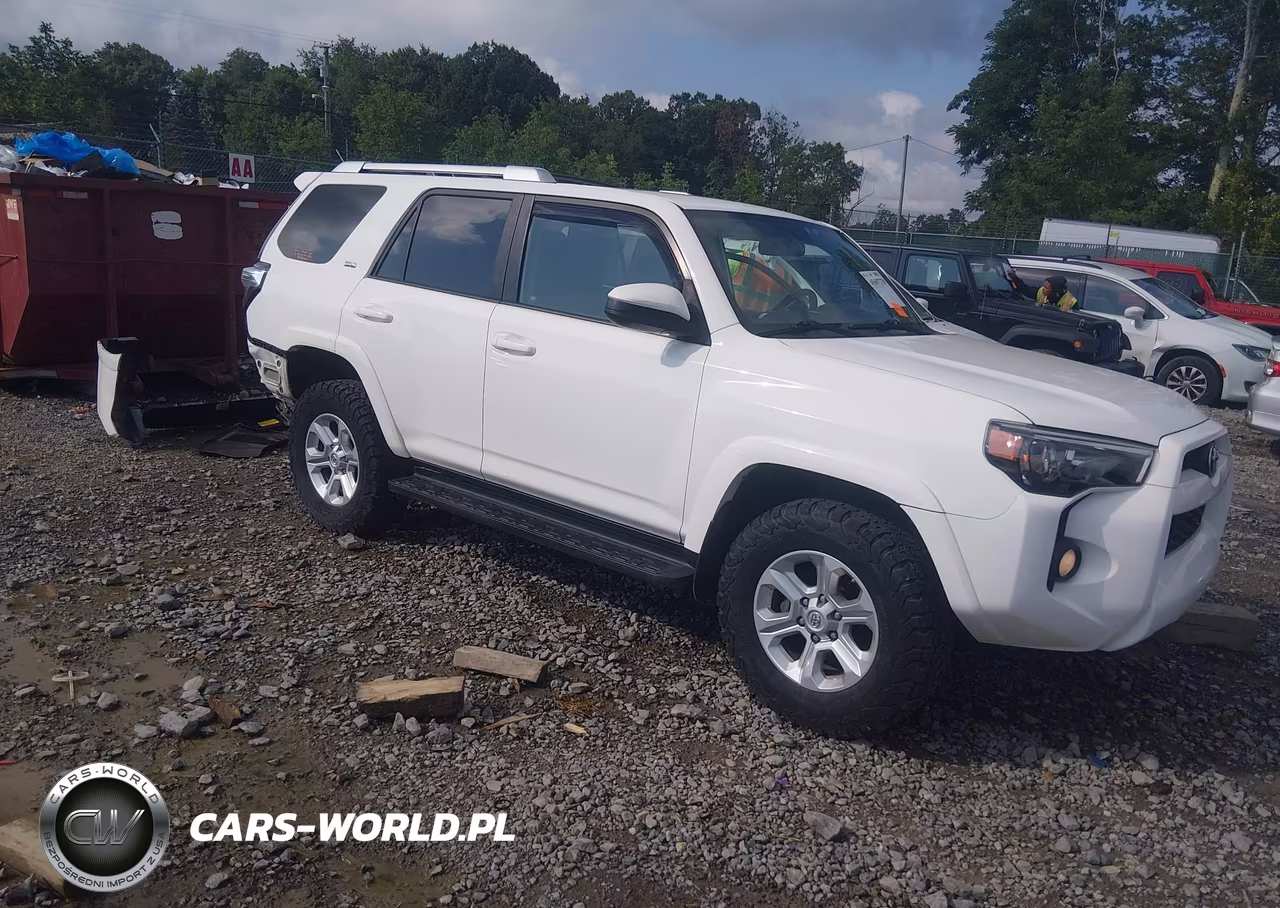 2016 Toyota 4Runner Sr5 – zdjęcie 1 z 17