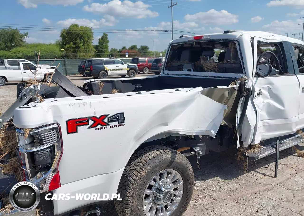 2021 Ford F-350 Xlt VIN:1FT8W3BT0MEC60384 - 16