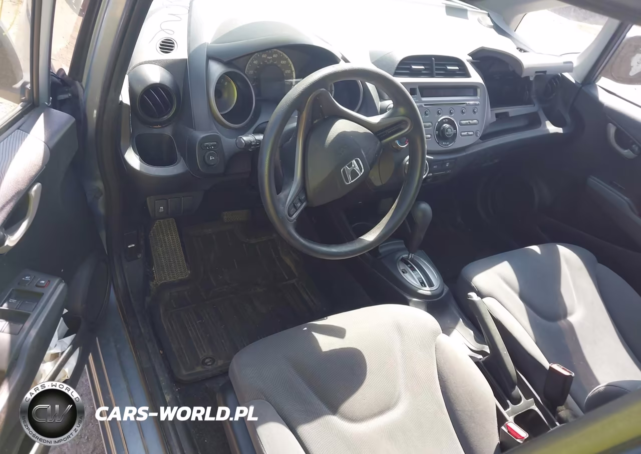 2011 Honda Fit VIN:JHMGE8H37BC019089 - 5