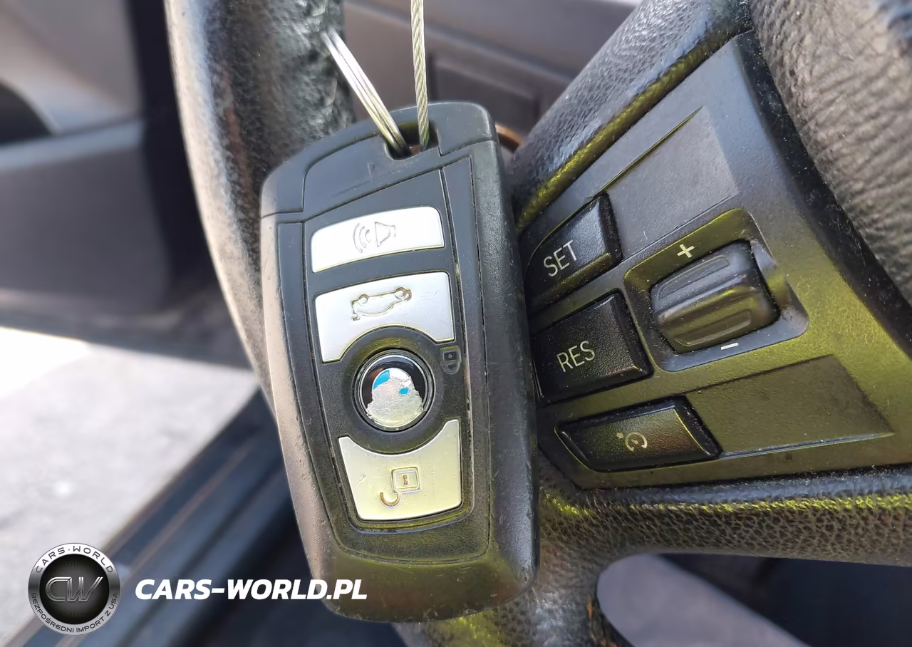 2012 BMW X3 xDrive28I VIN:5UXWX5C50CL728865 - 11