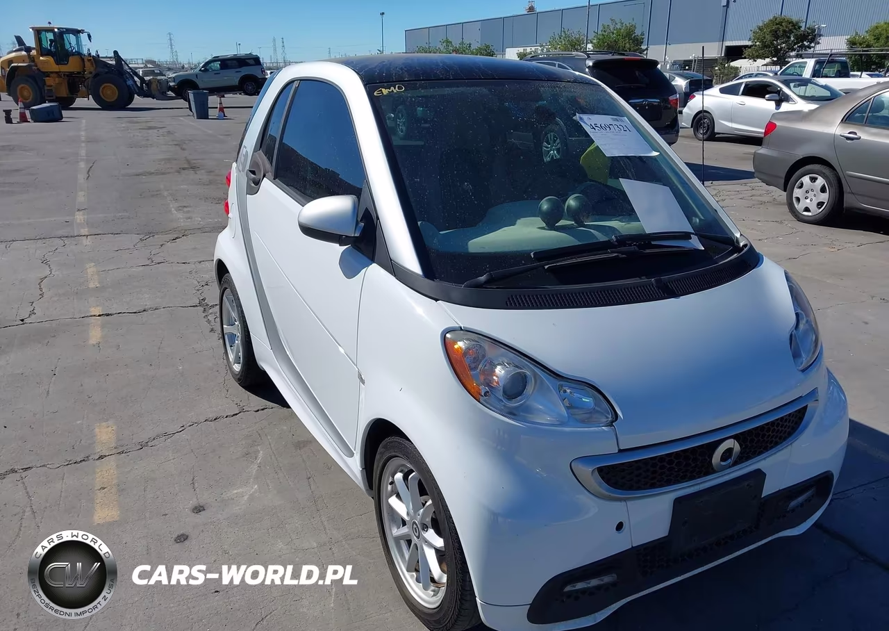 2014 Smart Fortwo Electric Drive Passion VIN:WMEEJ9AA2EK785570 - 6