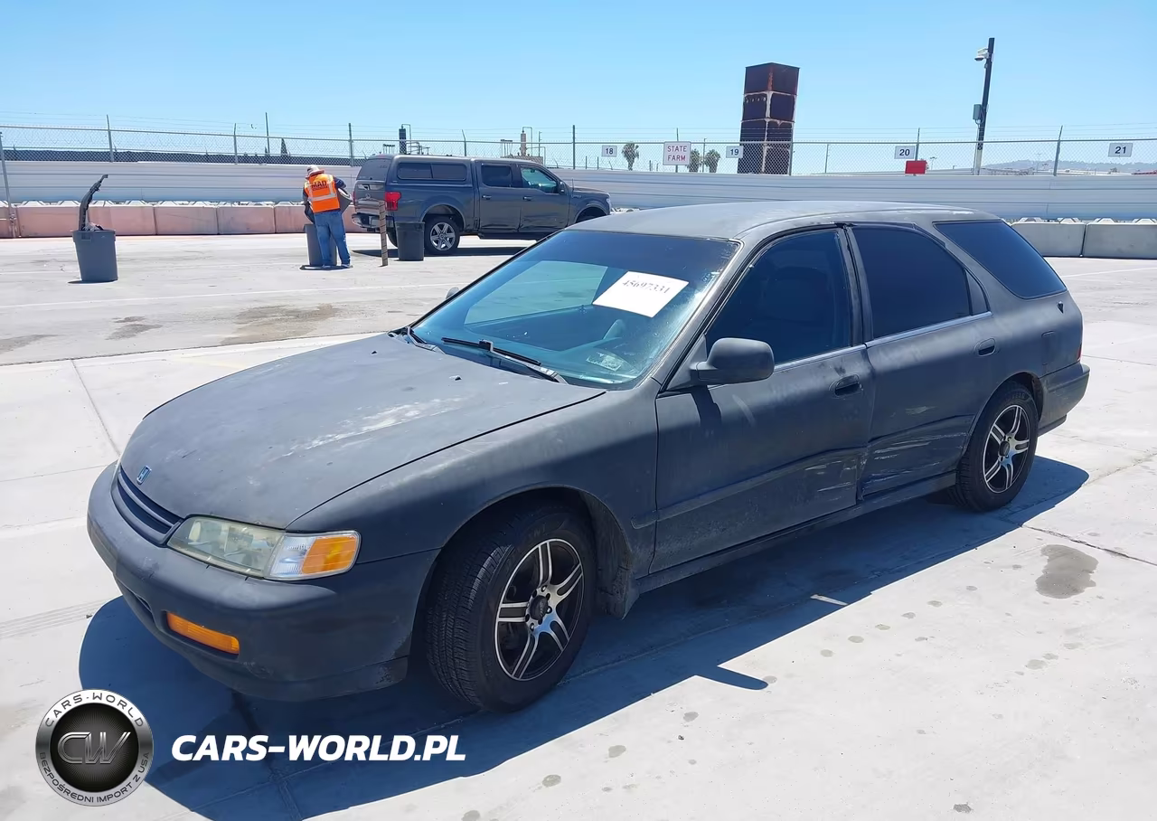 1995 Honda Accord Lx VIN:1HGCE1824SA010541 - 2
