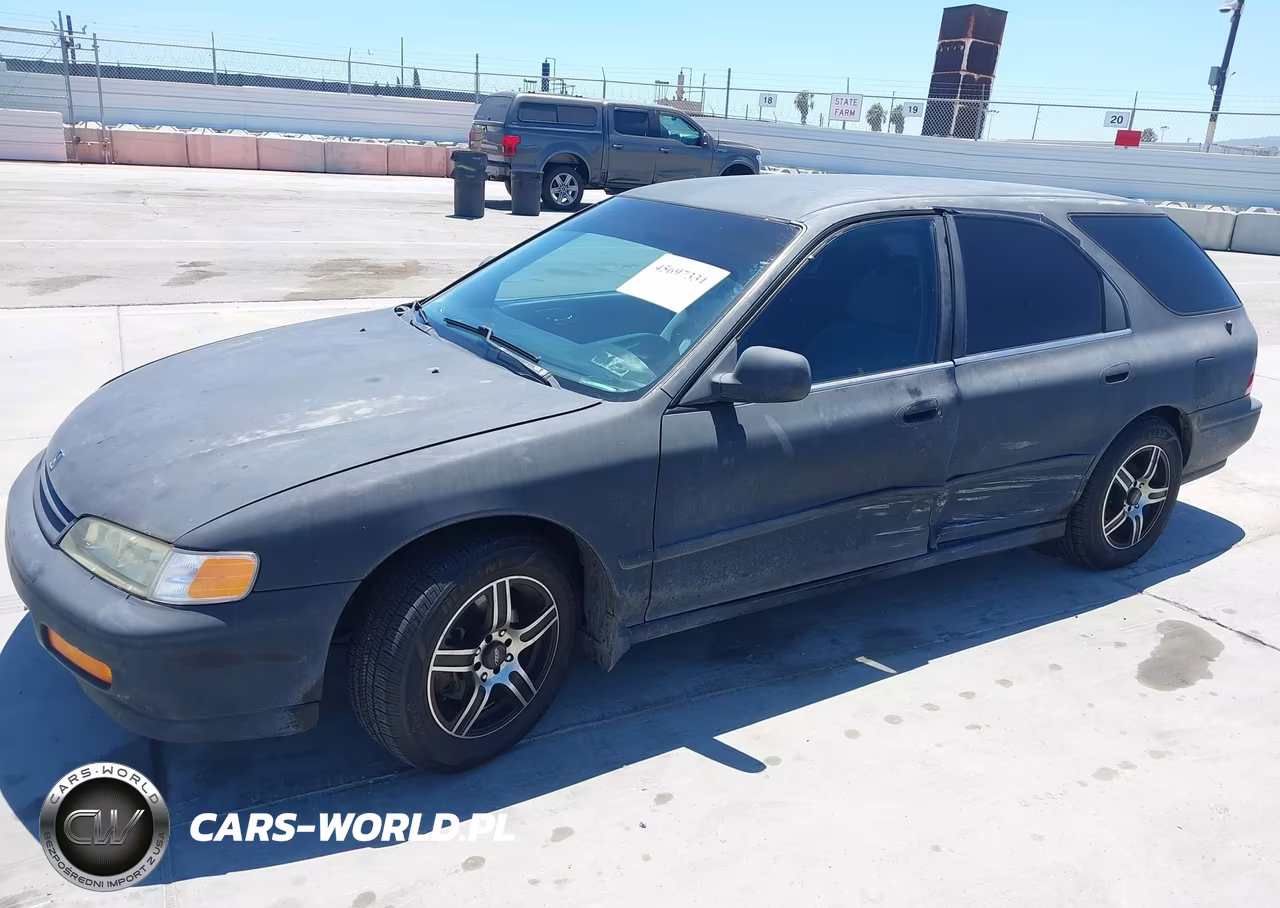 1995 Honda Accord Lx VIN:1HGCE1824SA010541 - 6