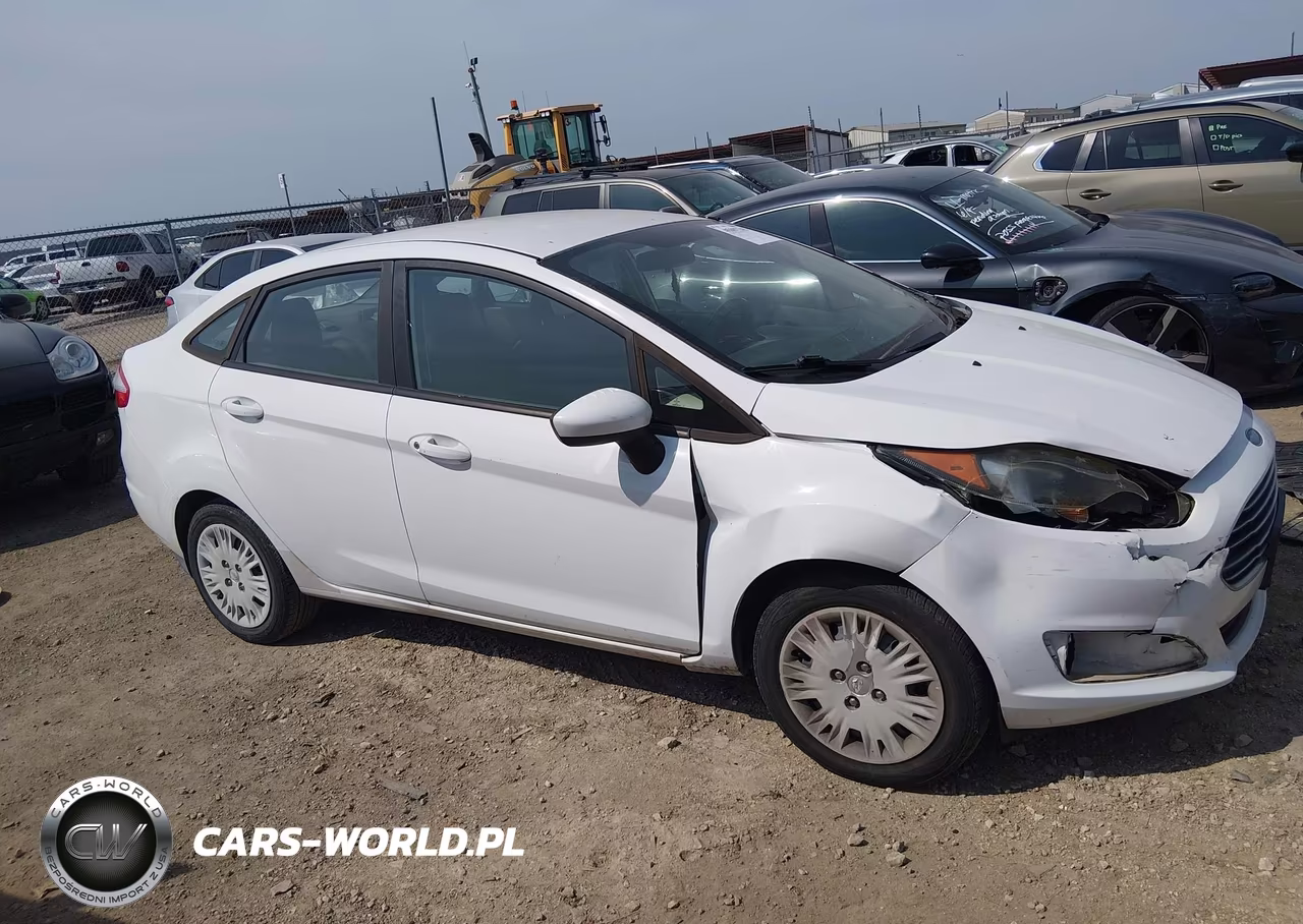 2015 Ford Fiesta S VIN:3FADP4AJXFM220818 - 14