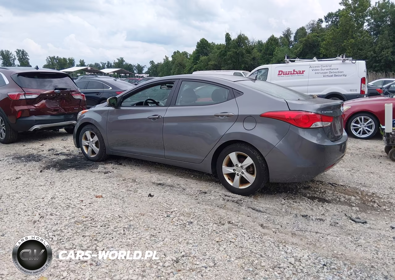 2013 Hyundai Elantra Gls VIN:5NPDH4AEXDH371235 - 3
