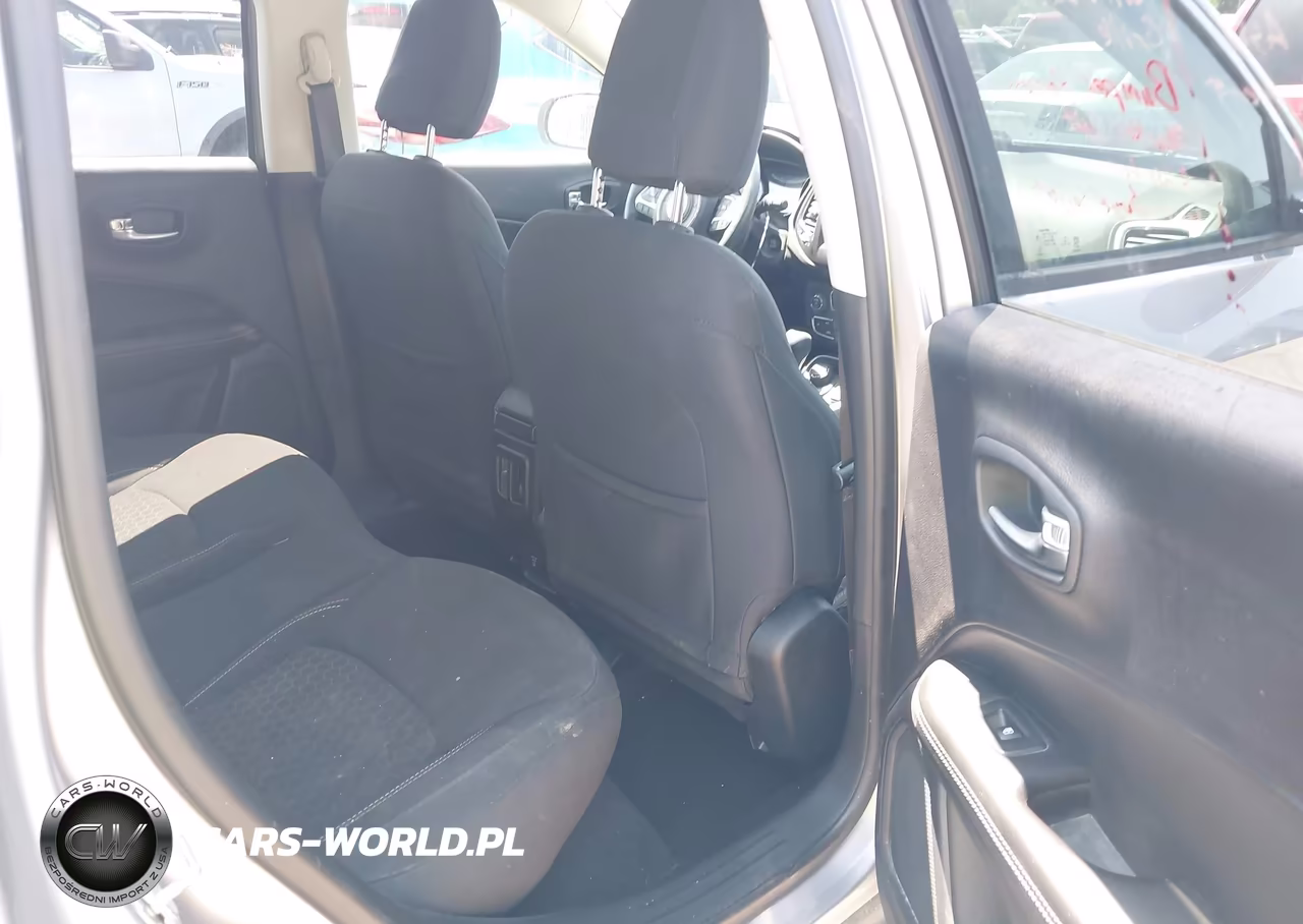 2019 Jeep Compass Sport 4X4 VIN:3C4NJDAB5KT674421 - 8