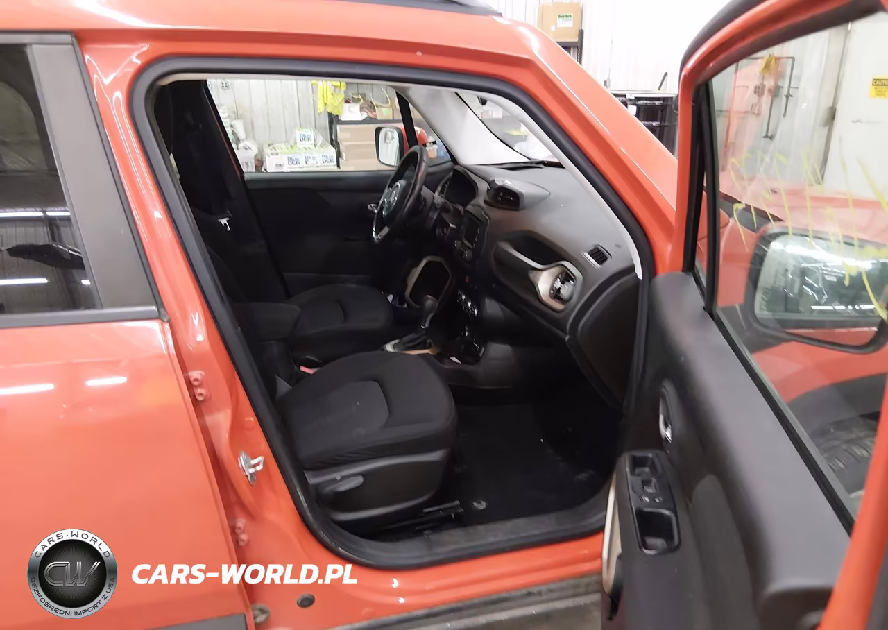 2017 Jeep Renegade Latitude VIN:ZACCJBBB8HPE60162 - 5