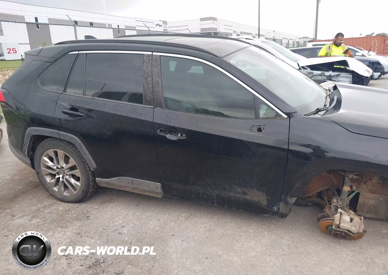2019 Toyota Rav4 Xle Premium VIN:2T3C1RFV3KW004608 - 13