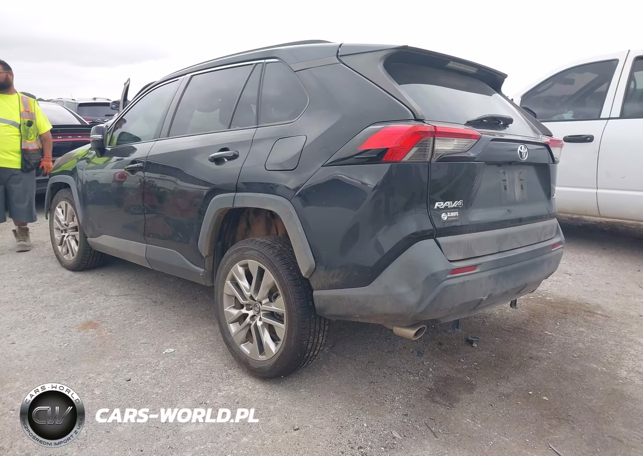 2019 Toyota Rav4 Xle Premium VIN:2T3C1RFV3KW004608 - 3