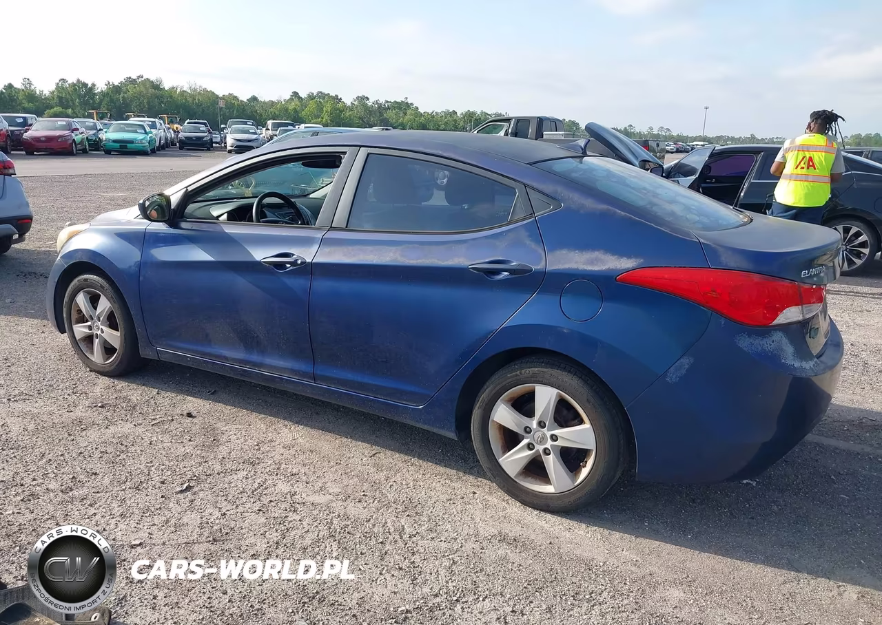 2013 Hyundai Elantra Gls VIN:KMHDH4AE6DU748659 - 3