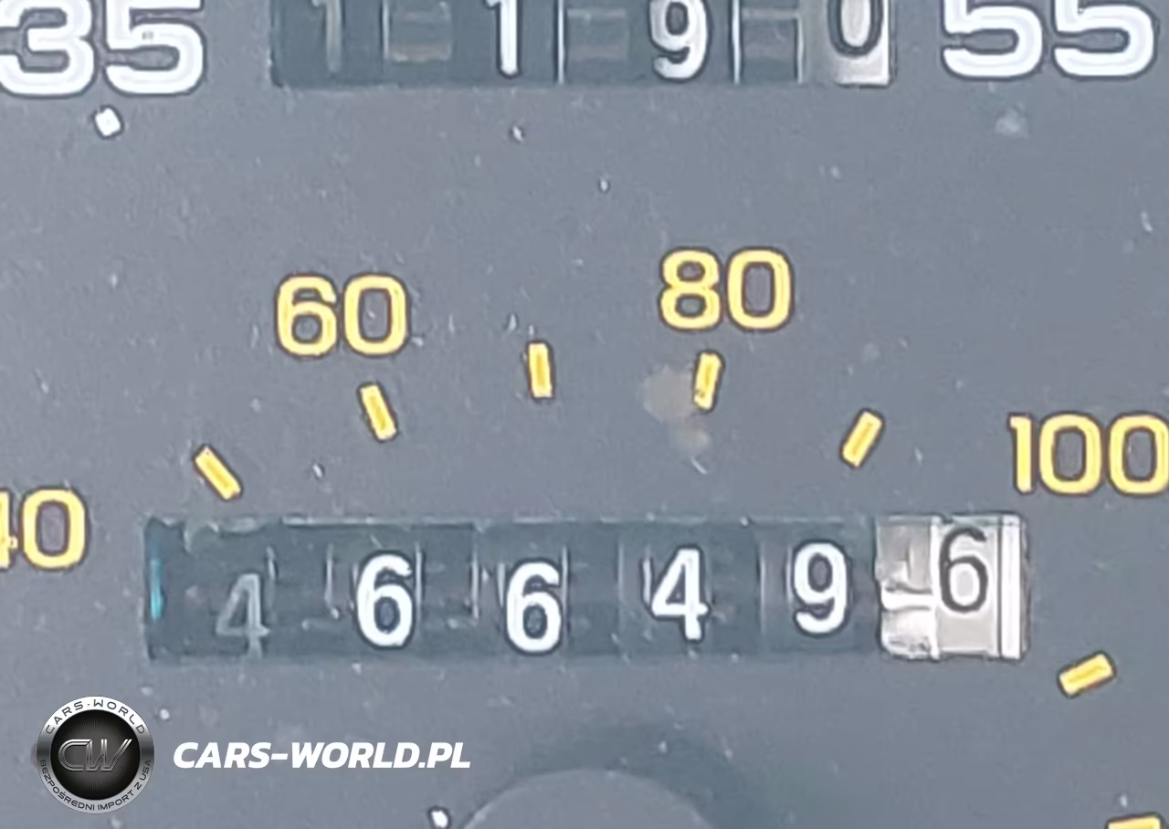 1992 Ford Taurus Gl VIN:1FACP52UXNG272470 - 15