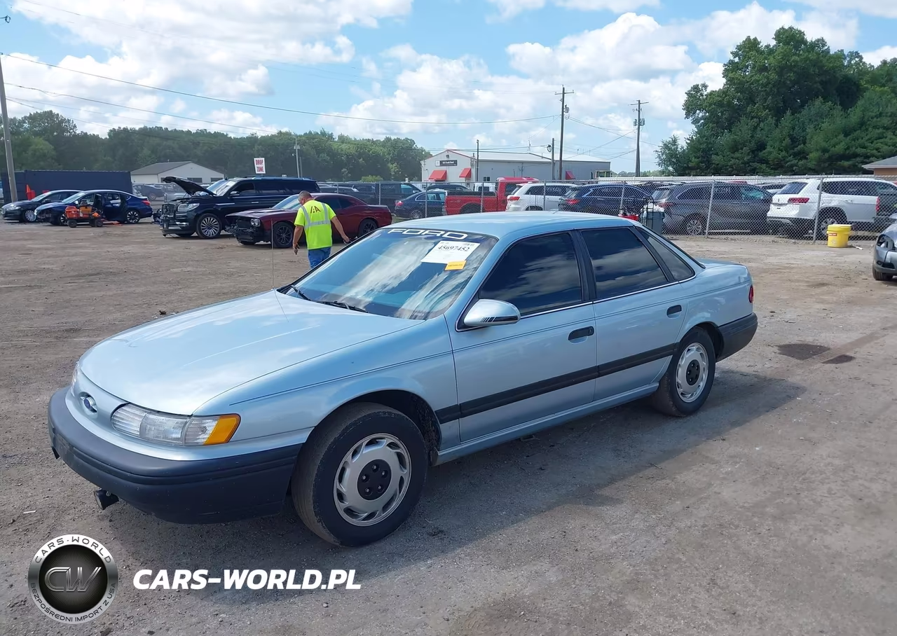 1992 Ford Taurus Gl VIN:1FACP52UXNG272470 - 2
