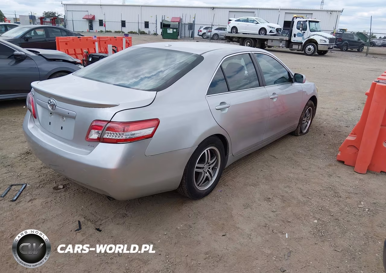 2011 Toyota Camry Le VIN:4T1BF3EK0BU146635 - 4